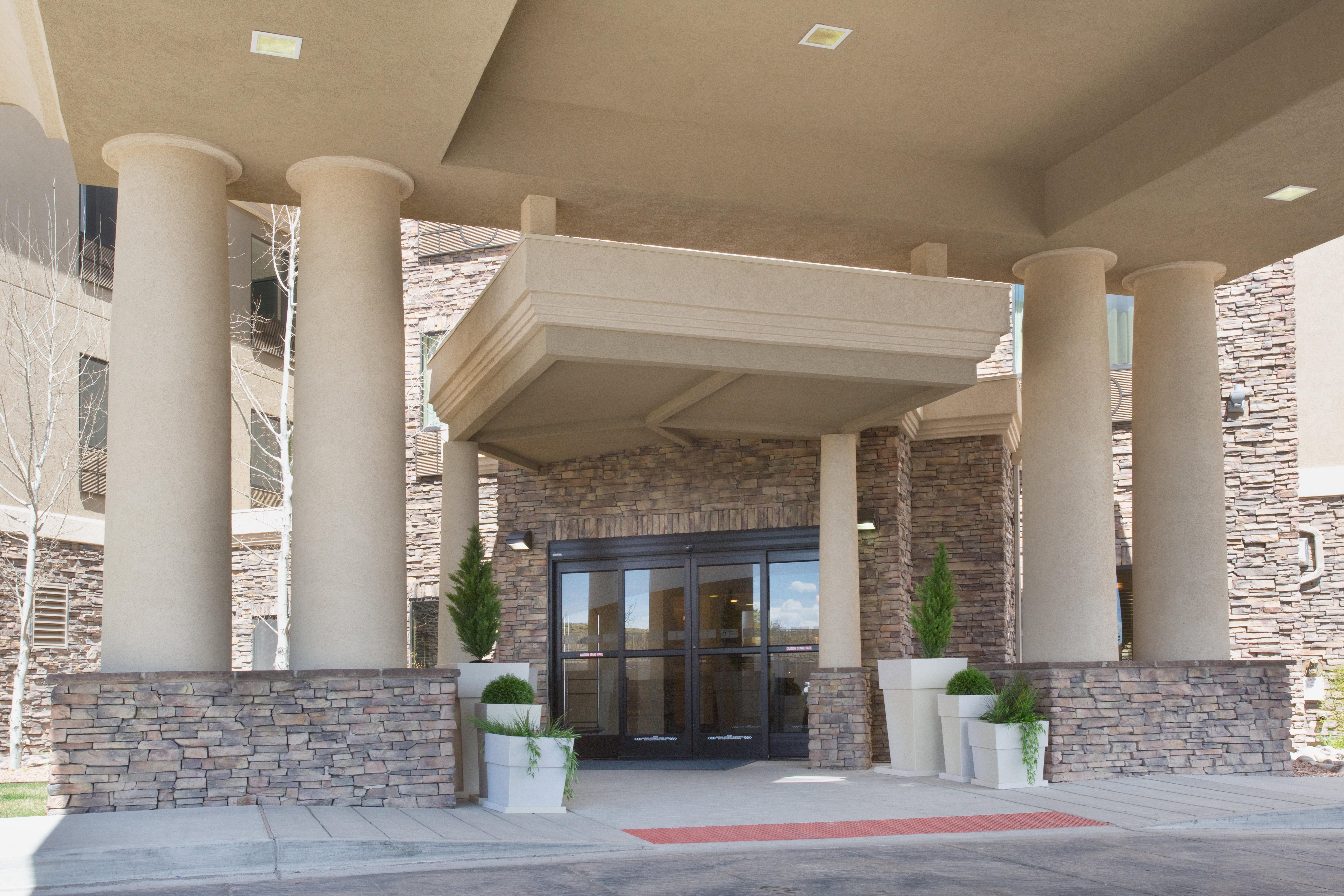 Holiday Inn Express And Suites Los Alamos Entrada Park By Ihg Zewnętrze zdjęcie